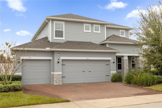 view of front facade featuring a garage