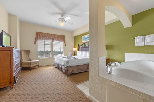 bedroom with ceiling fan