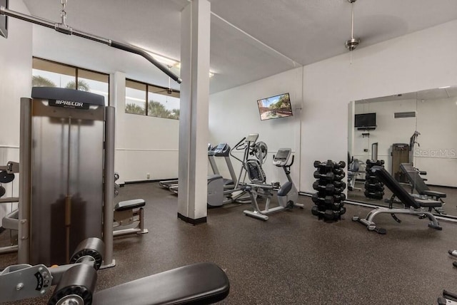 gym with ceiling fan