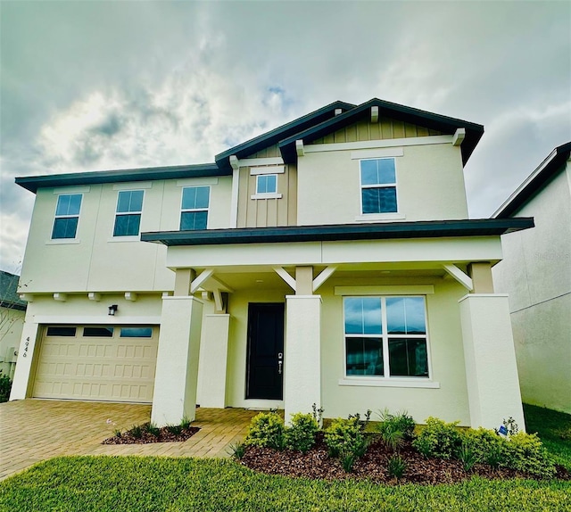 view of front of house with a garage