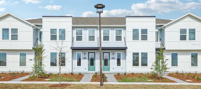 view of townhome / multi-family property