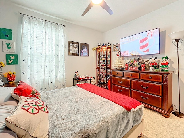 bedroom featuring carpet floors and ceiling fan