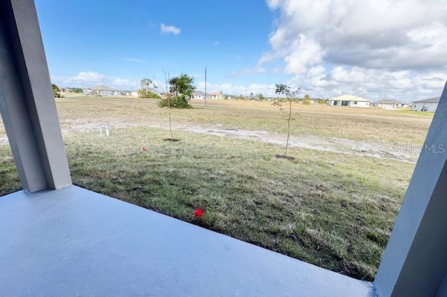 view of yard featuring a patio area