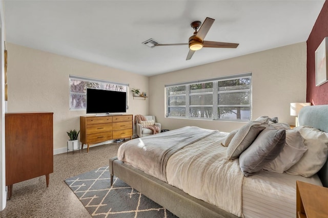 bedroom with ceiling fan