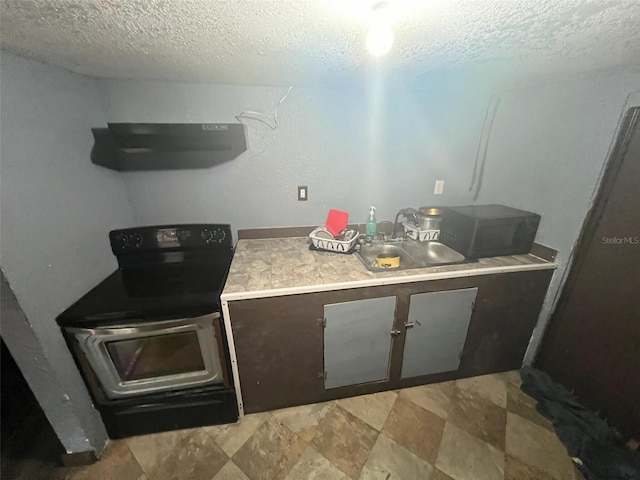 kitchen featuring sink, black / electric stove, a textured ceiling, and exhaust hood