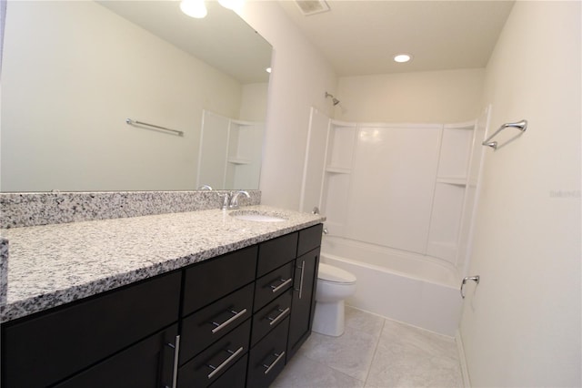 684 Bishop Bay Loop, Apopka, FL 32712 - full bathroom featuring vanity, tub / shower combination, and recessed lighting