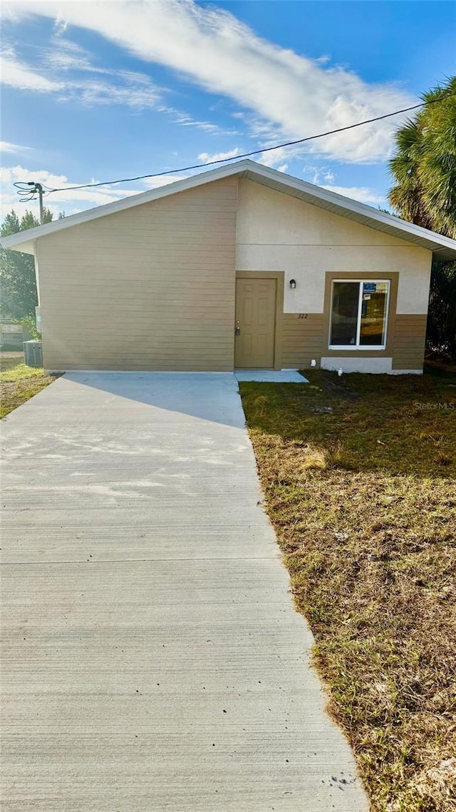 view of front of house