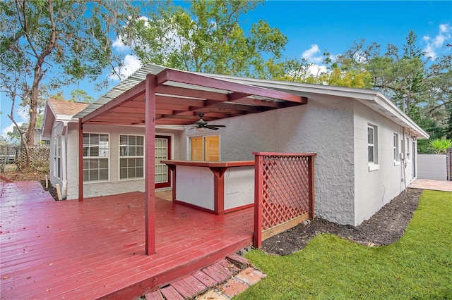 deck with ceiling fan