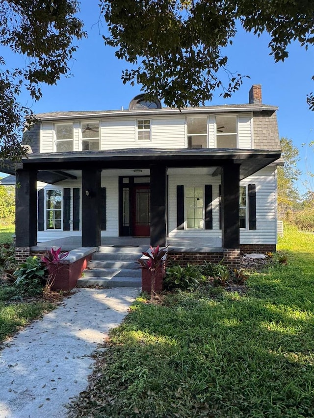 view of front of property featuring a porch