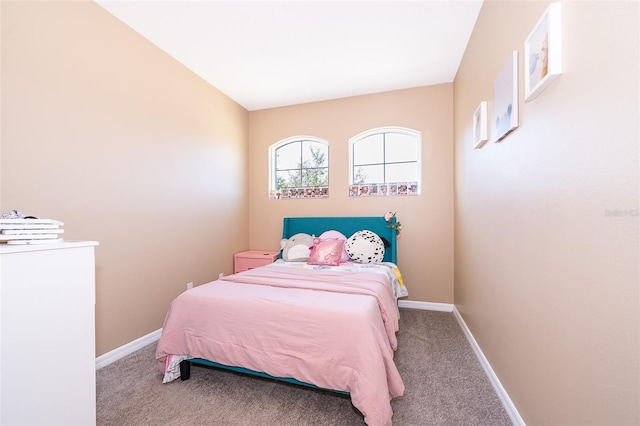 bedroom with carpet flooring