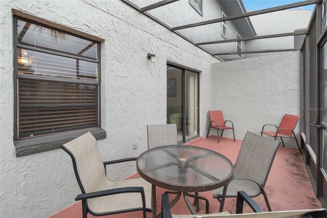 2007 Disney Mgm Studio Ct, Kissimmee, FL 34746 - view of patio / terrace with outdoor dining space
