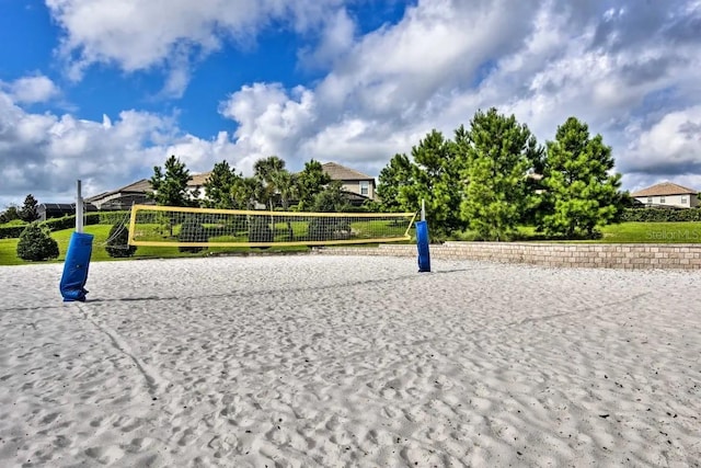 1636 Moon Valley Dr, Davenport, FL 33896 - view of property's community with volleyball court