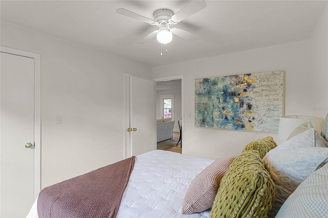 bedroom featuring ceiling fan