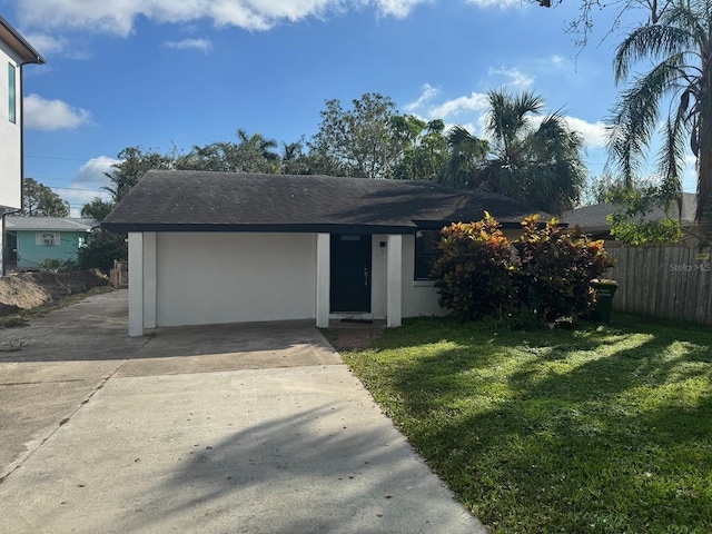 view of front of home with a front lawn