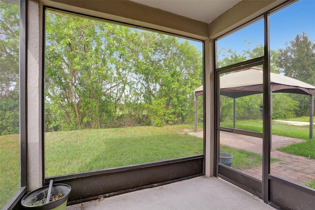 view of unfurnished sunroom