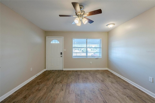 entrance foyer featuring ceiling fan and hardwood / wood-style floors