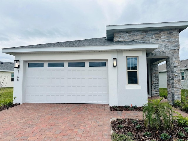 view of front of house featuring a garage