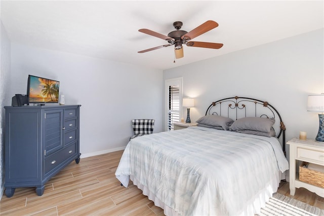 bedroom with ceiling fan