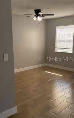 empty room with ceiling fan