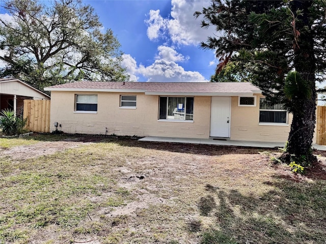 view of front of property