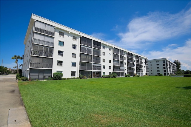 view of building exterior