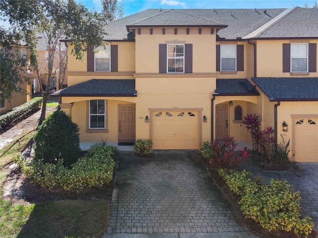 view of front facade with a garage