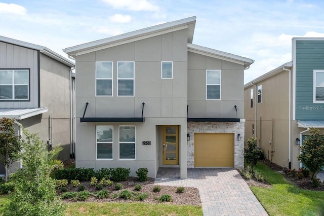 view of front of house with a garage