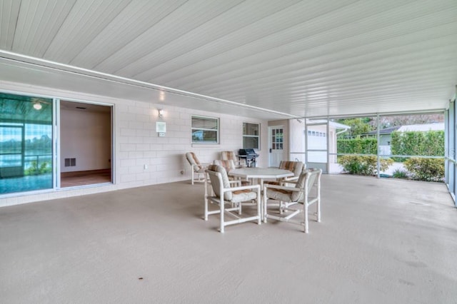 view of sunroom / solarium