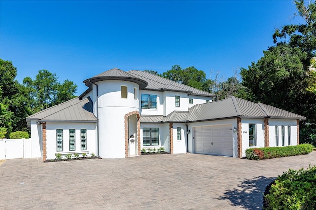 view of front of house featuring a garage