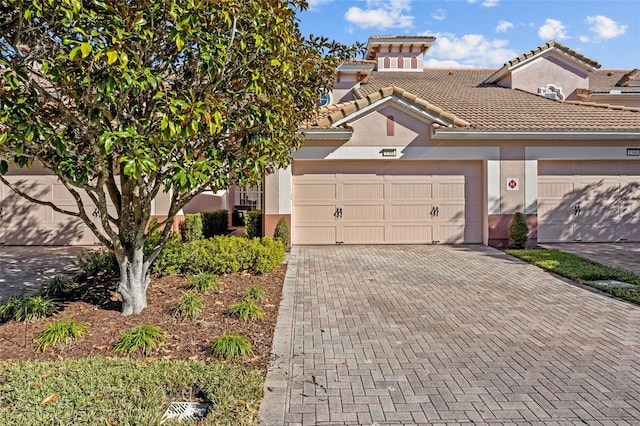 view of front facade with a garage