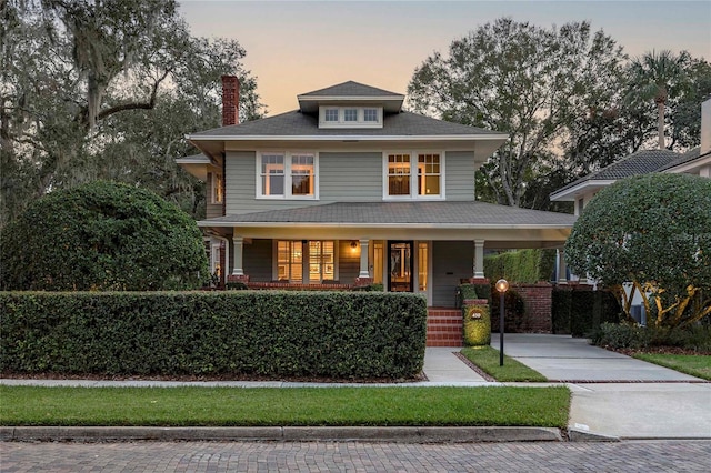 view of front of property with covered porch