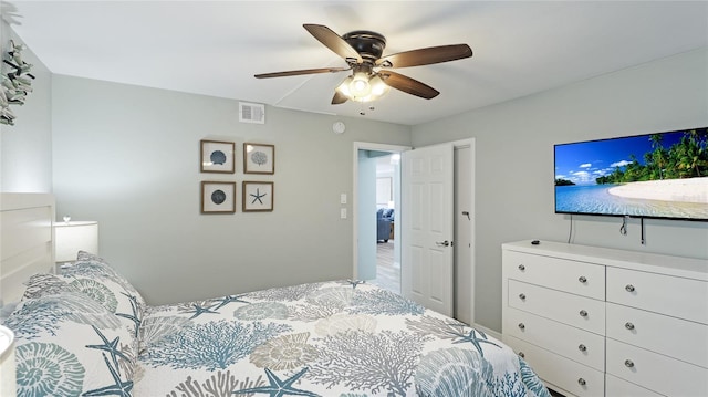 bedroom featuring ceiling fan