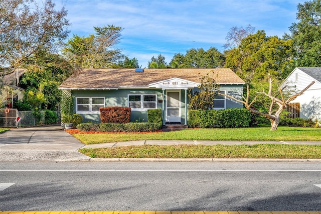 view of front of house with a front lawn