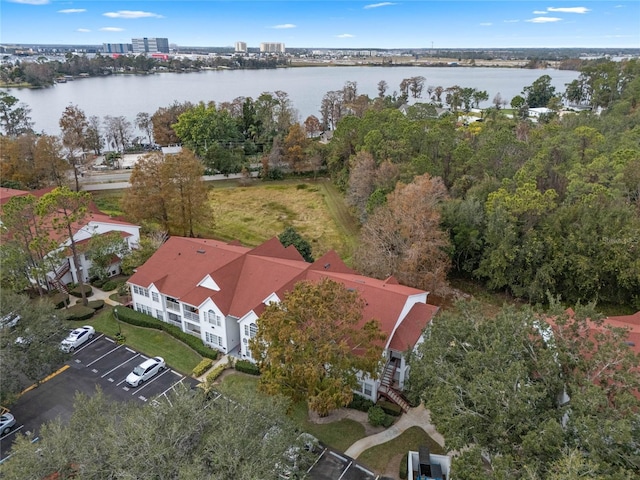 bird's eye view featuring a water view