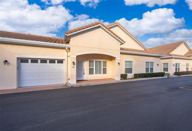 view of mediterranean / spanish-style house