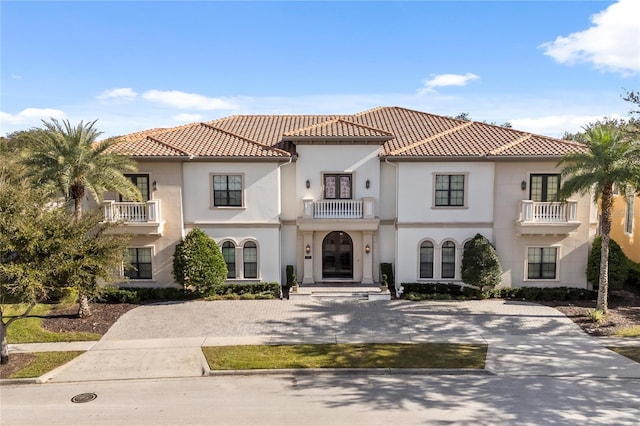 view of mediterranean / spanish-style home