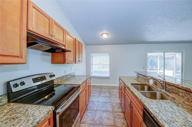 637 Twin Lake Ave, Deltona, FL 32738 - kitchen featuring stainless steel appliances, under cabinet range hood, light stone countertops, a textured ceiling, and vaulted ceiling