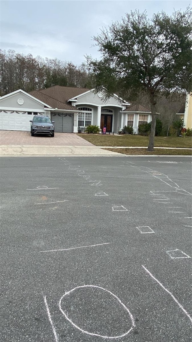 view of front of house with a garage