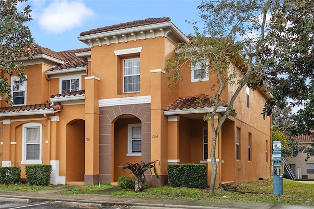 view of mediterranean / spanish home