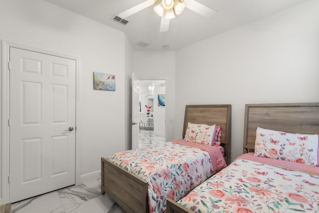 bedroom with ceiling fan