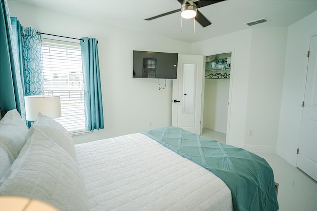 bedroom with ceiling fan