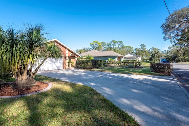 view of front of property with a front lawn