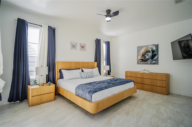 bedroom with ceiling fan