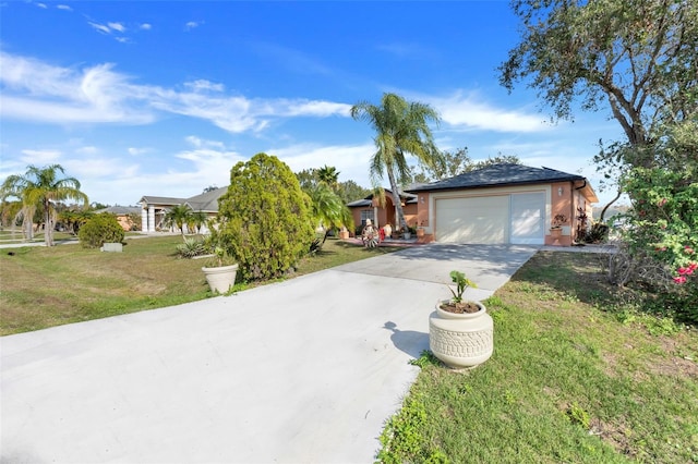 single story home with a front lawn