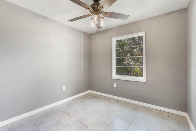 empty room featuring ceiling fan