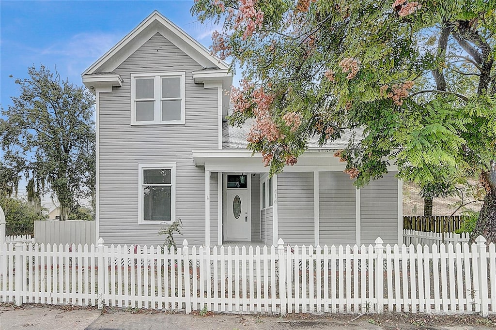 view of front of house