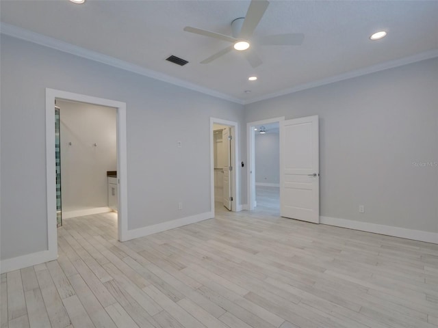 unfurnished room with ceiling fan, ornamental molding, and light hardwood / wood-style flooring