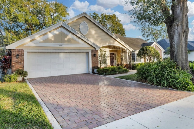 view of front facade featuring a garage