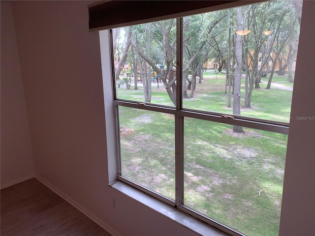 details featuring hardwood / wood-style floors