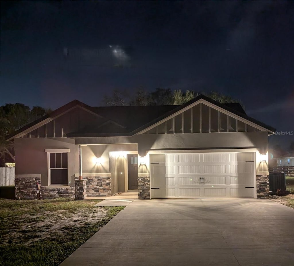 view of front of home featuring a garage